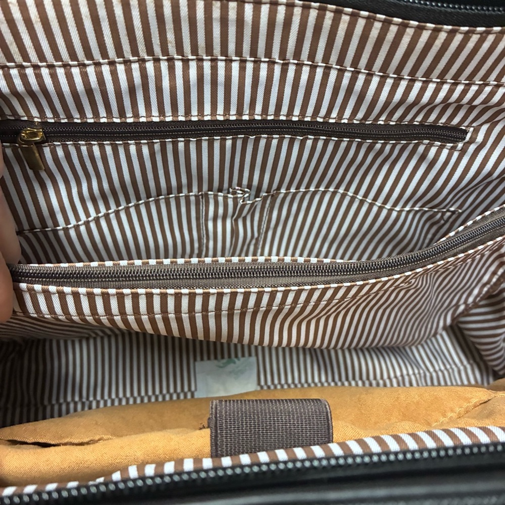 Matein Laptop Tote with USB Port AND small zippered accessory bag. - Picture 8 of 16
